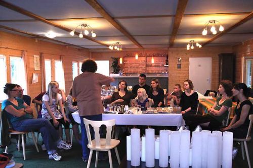 Kerzen-Basteln Gruppe